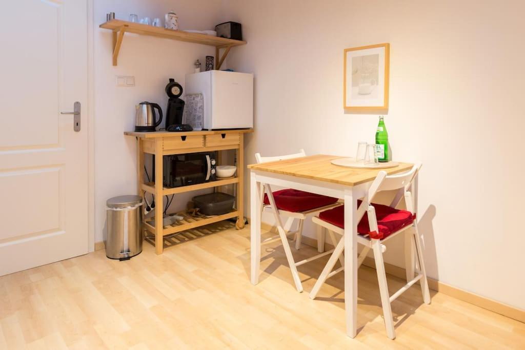 Apartment Wilhelmstr Fuer Bis Zu 3 Personen Brühl Exteriér fotografie